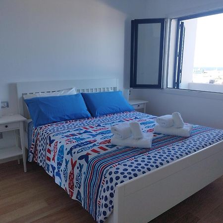 Sky And Sea Apartment Calasetta Exteriér fotografie