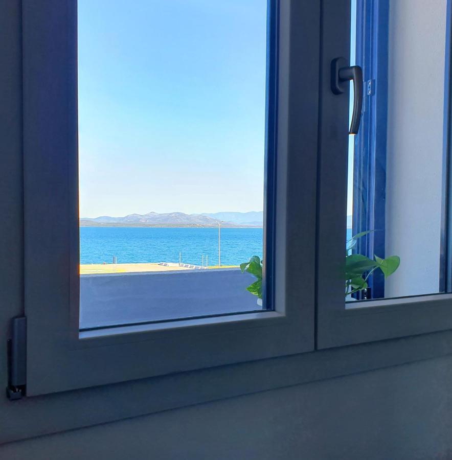 Sky And Sea Apartment Calasetta Exteriér fotografie